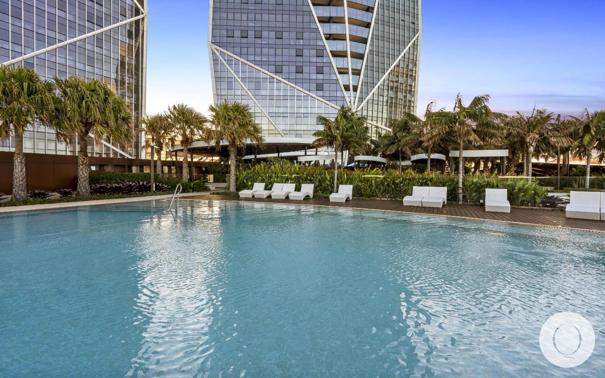 1 Bedroom Ocean View Luxury Unit - Q Gold Coast